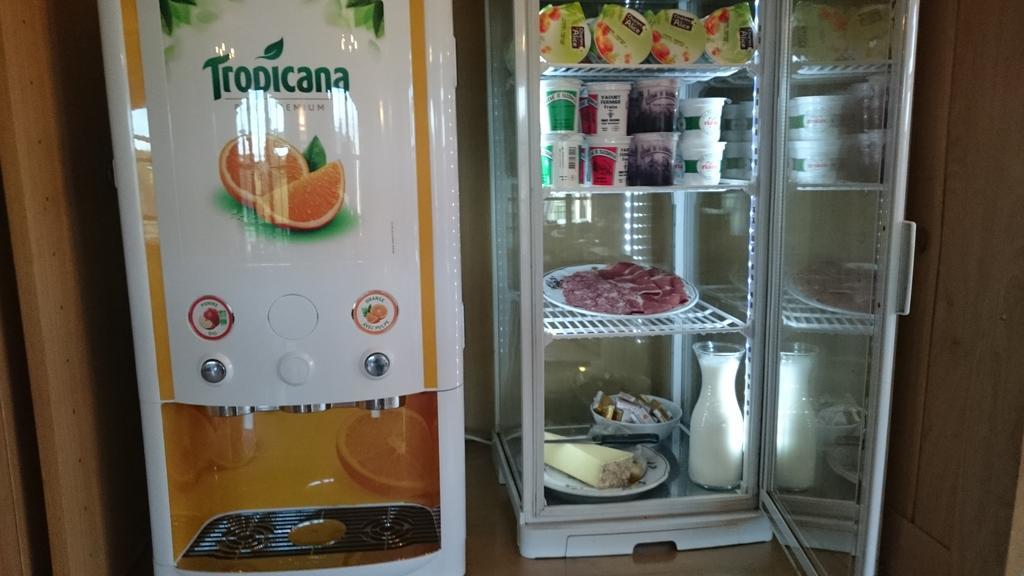 德朗帕酒店 萨莱 外观 照片